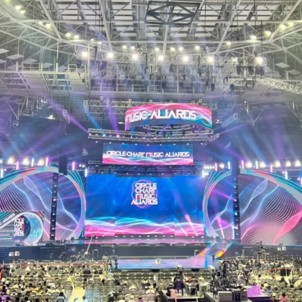 2024 Circle Chart Music Awards Extravaganza! 🌟🎤 ₩230,000 K stay